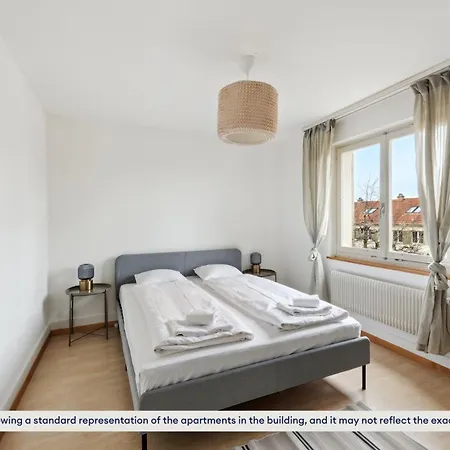 Two Level Terraced House In The Edge Of