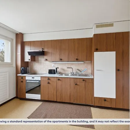 Two Level Terraced House In The Edge Of Apartment